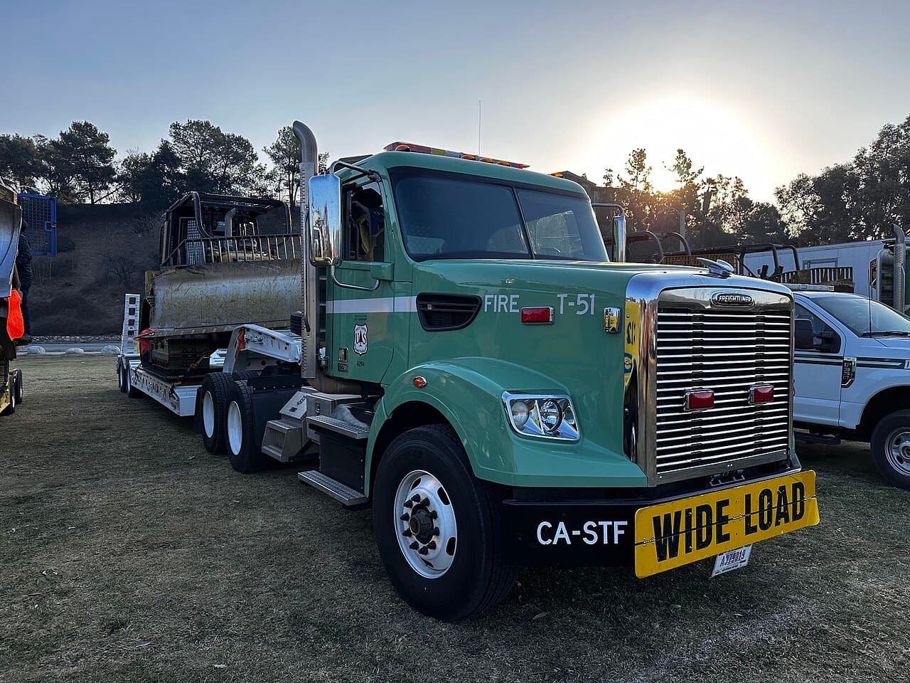 Freightliner 122SD
