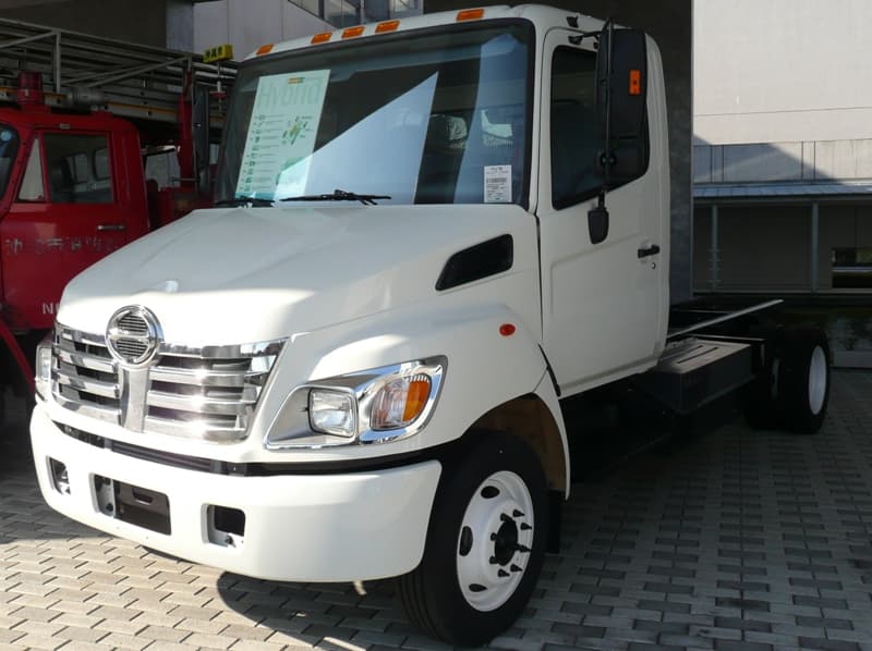 Hino 165